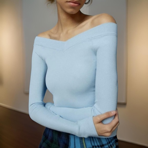 NWOT BDG Urban Outfitters Blue Ribbed V-Neck Shannen Top Size L - Picture 3 of 7